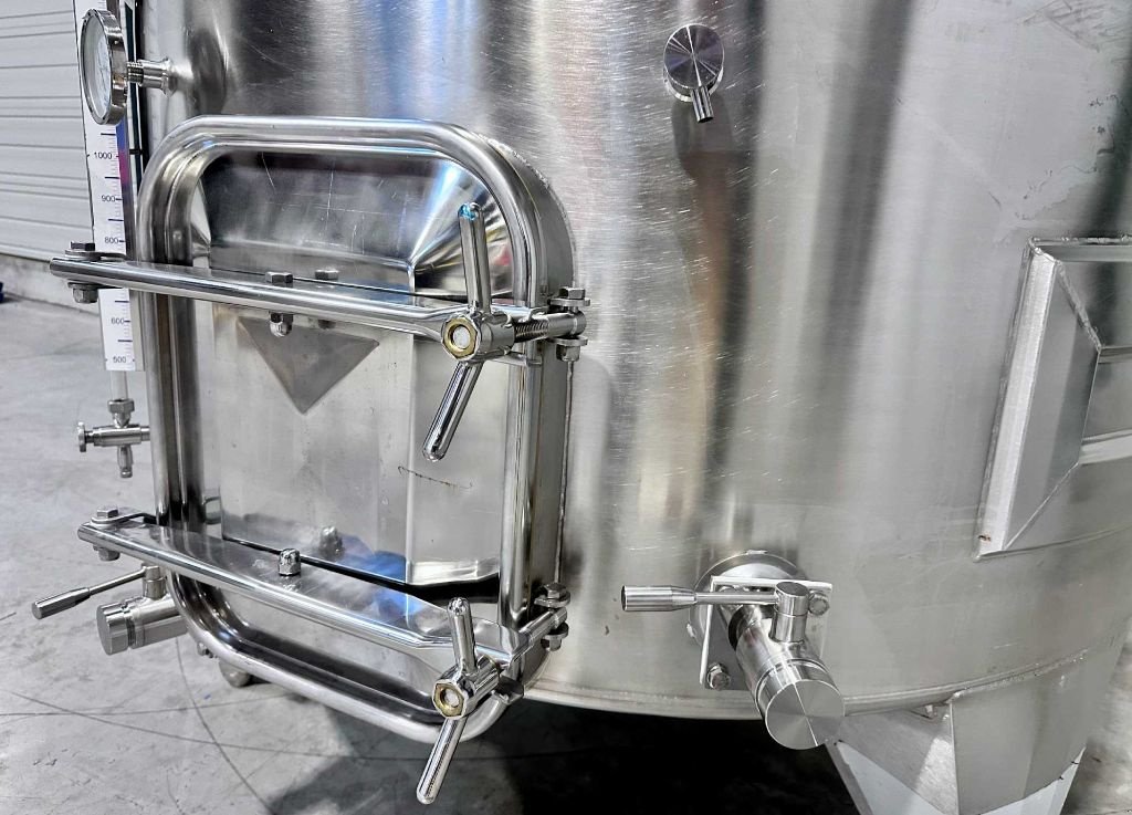 Sonstige Obsttechnik & Weinbautechnik Türe ait Sonstige | Cuve acier inox 304 - Fermée - 43 HL, Gebrauchtmaschine içinde Monteux (resim 3)
